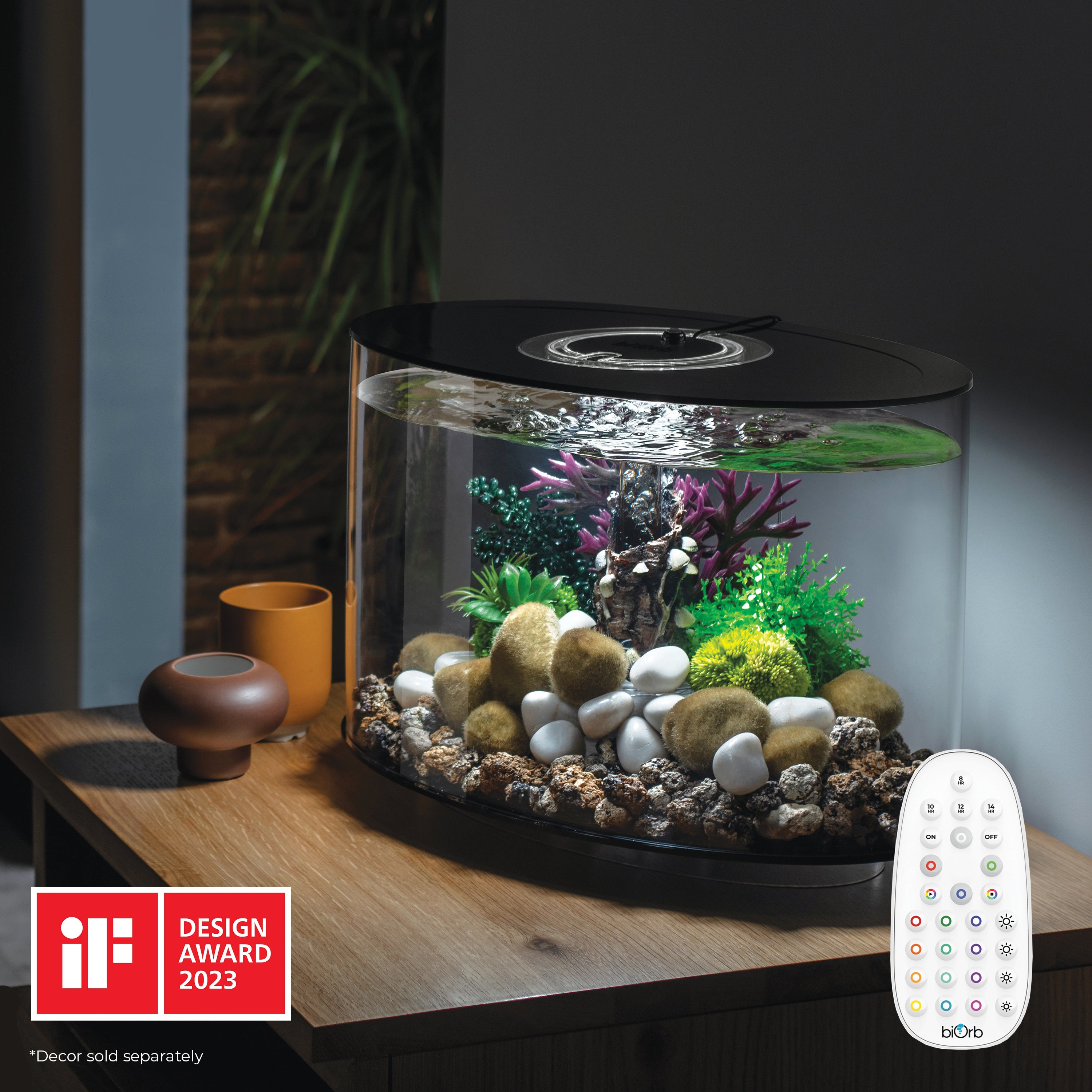 Get inspiration for your aquarium LOOP 15 Aquarium with MCR Light - 4 gallon - In use