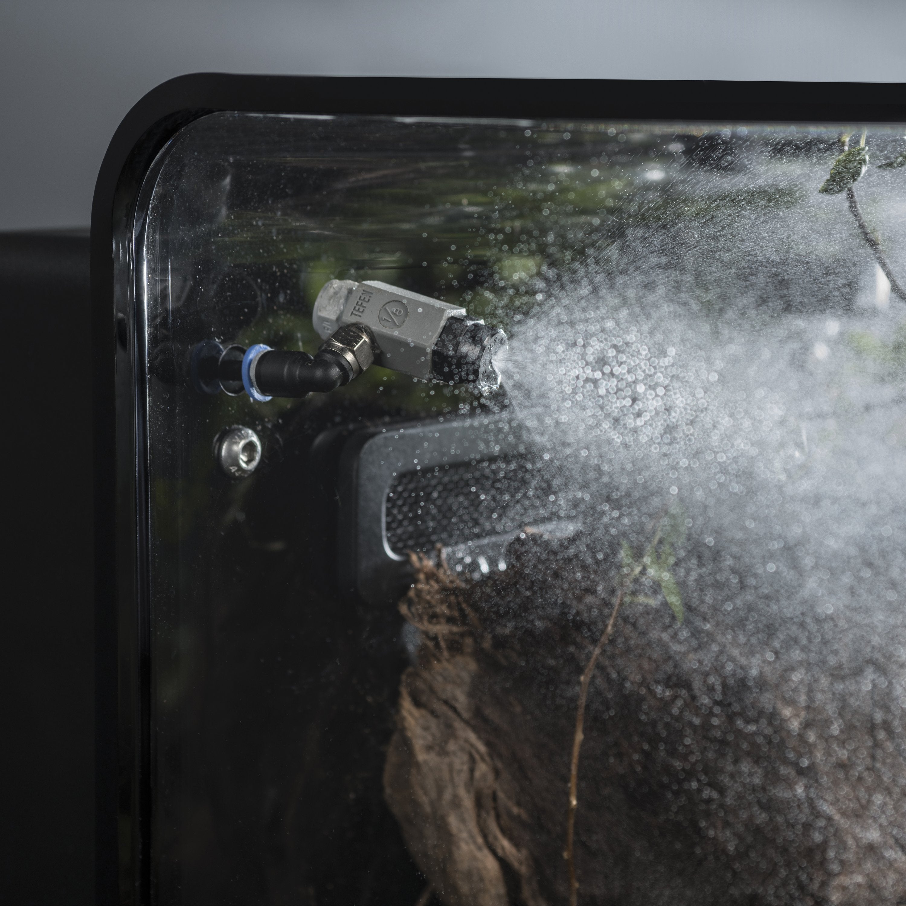 EARTH Vivarium features Humidity Monitoring and Control